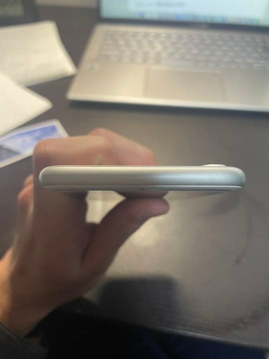 iPhone7 128G シルバー