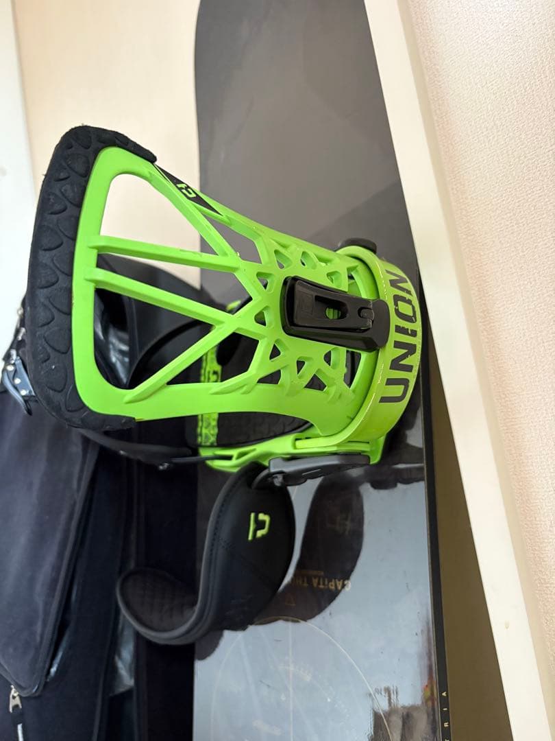 CAPiTA スノーボード イエロー バインディング付き