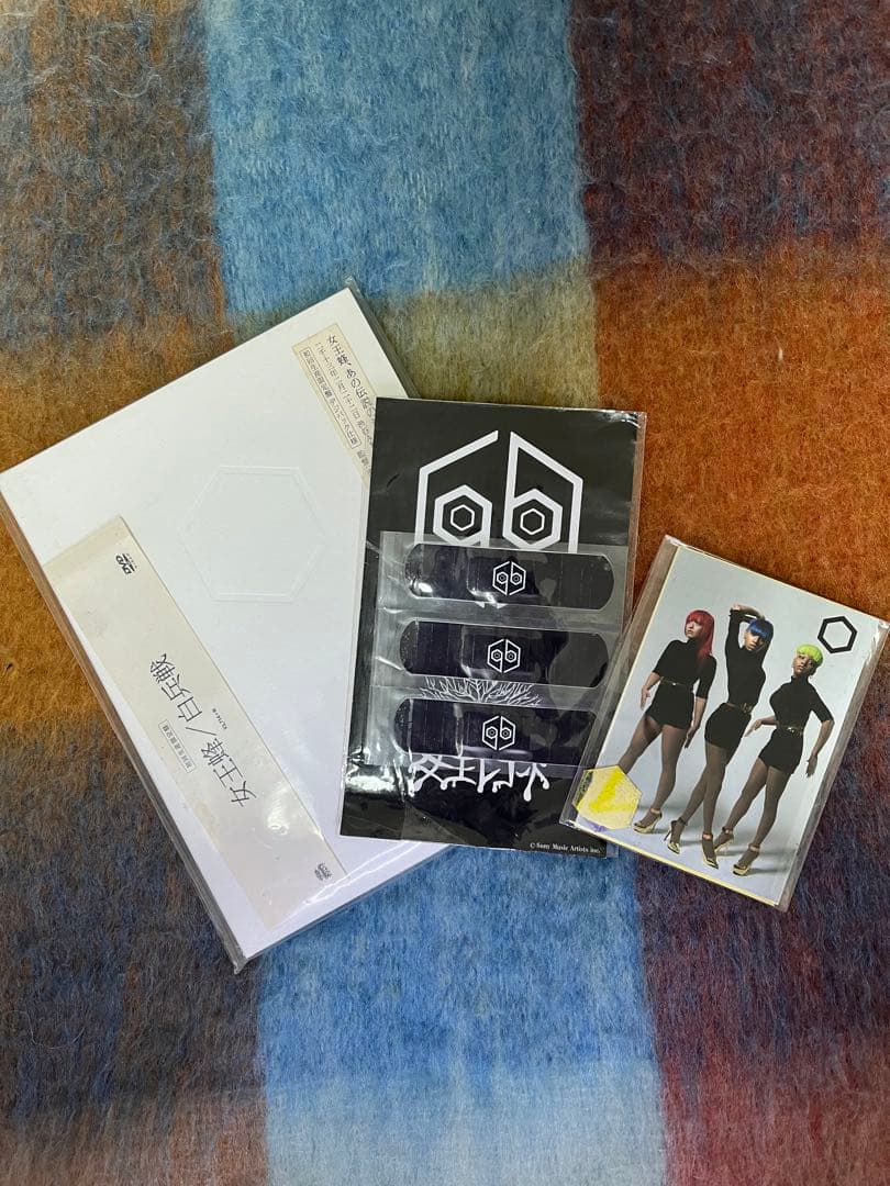 3/16まで出品 女王蜂 白兵戦 パワーパフステッカー バンドエイド おまけ付