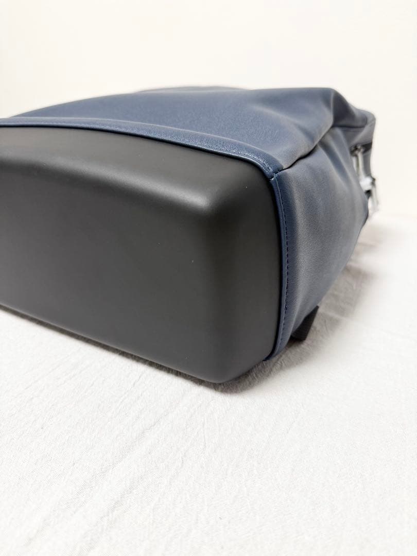 未使用品 モレスキン バックパック ビジネスリュック ブルー A4 レザー