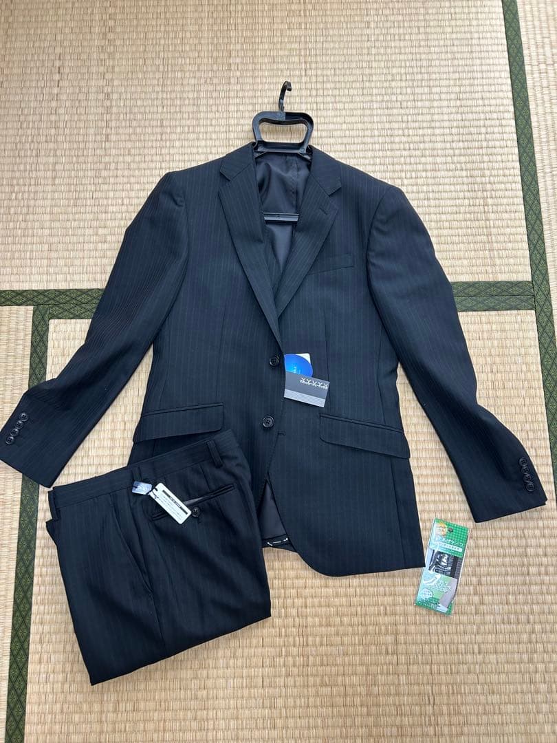 【新品未使用】スリーピース スーツ Y5ウール混素材 秋冬 2ツボタン スリム