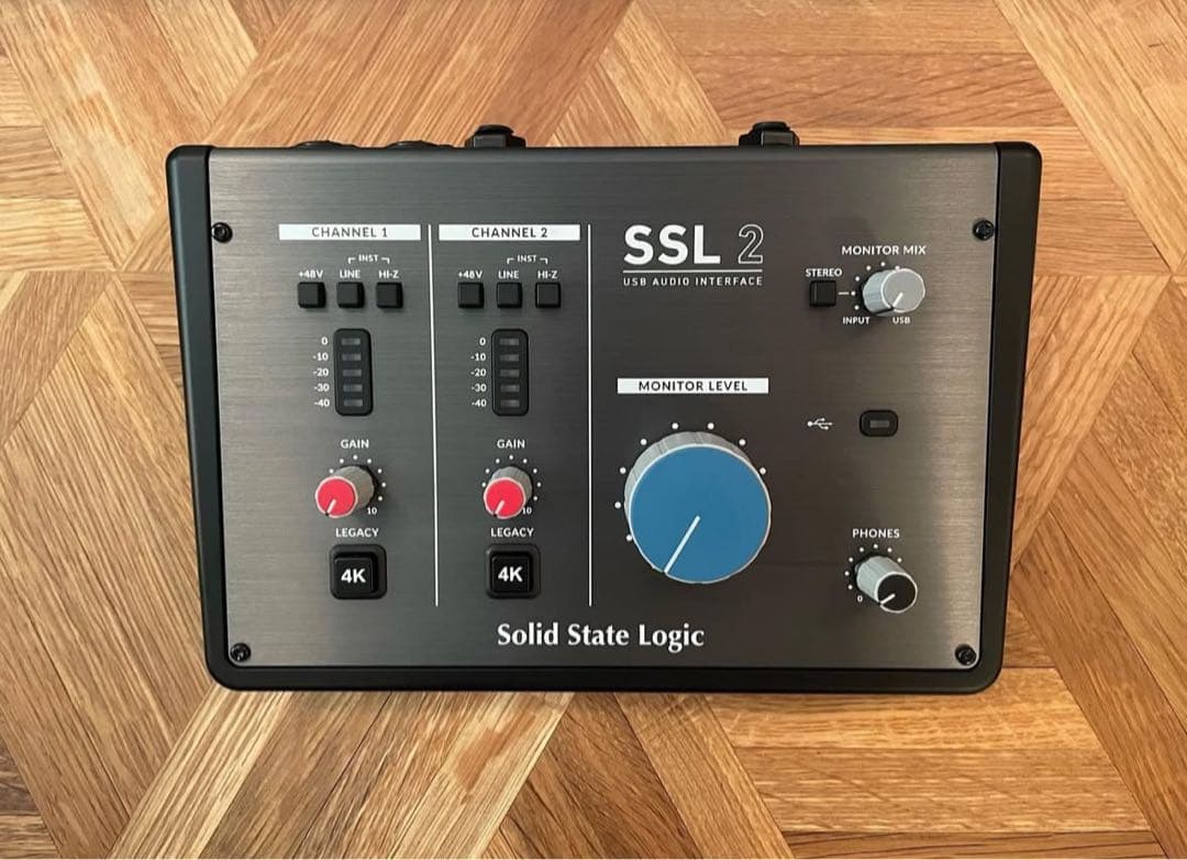 Solid State Logic SSL 2 インターフェース