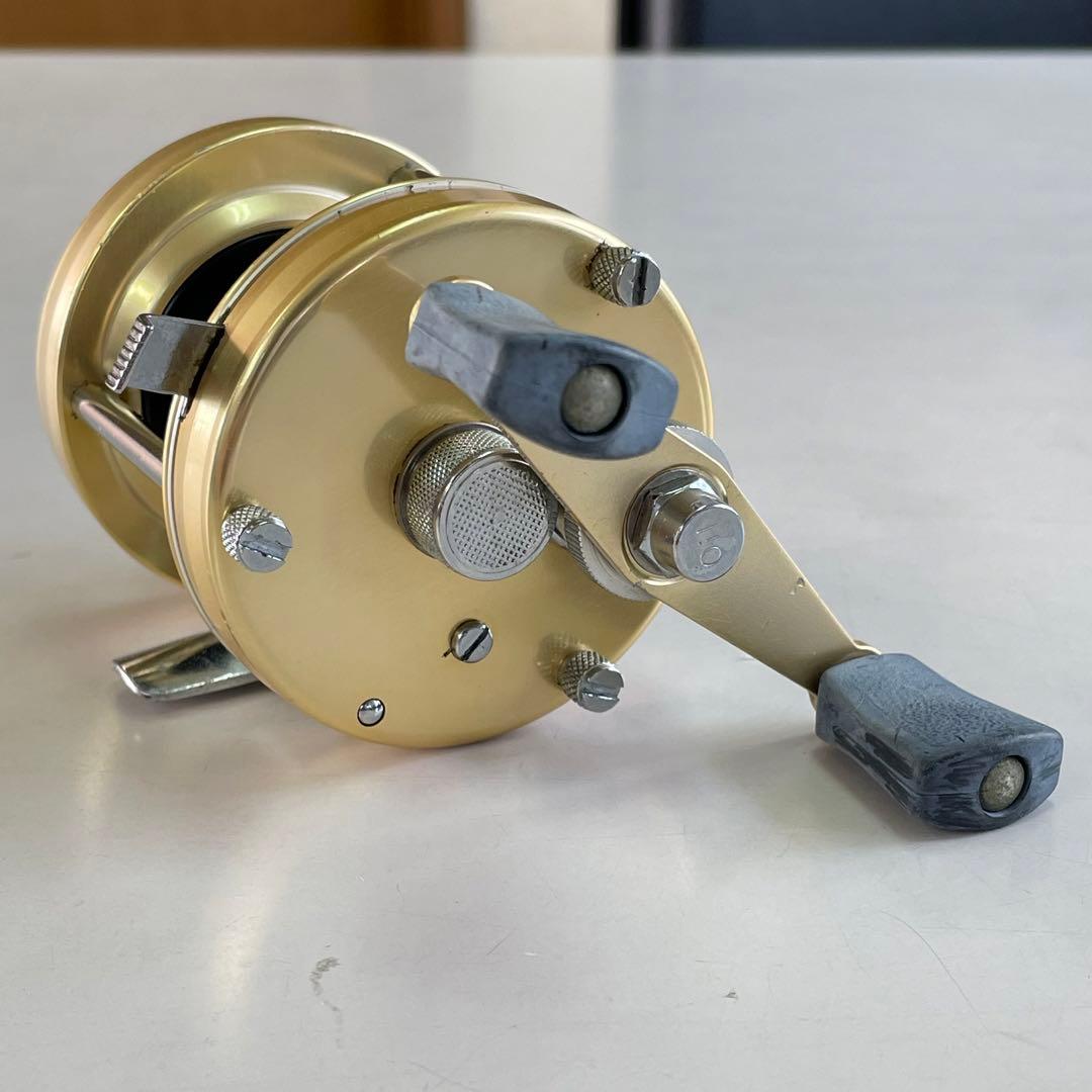 74年 ABU AMBASSADEUR 5000D シャンパン #741100