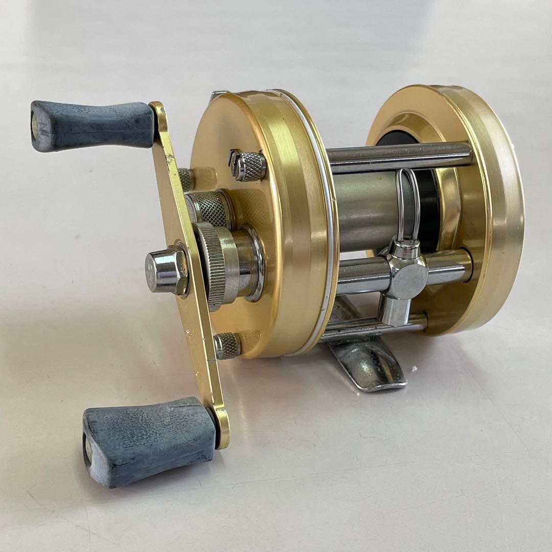 74年 ABU AMBASSADEUR 5000D シャンパン #741100