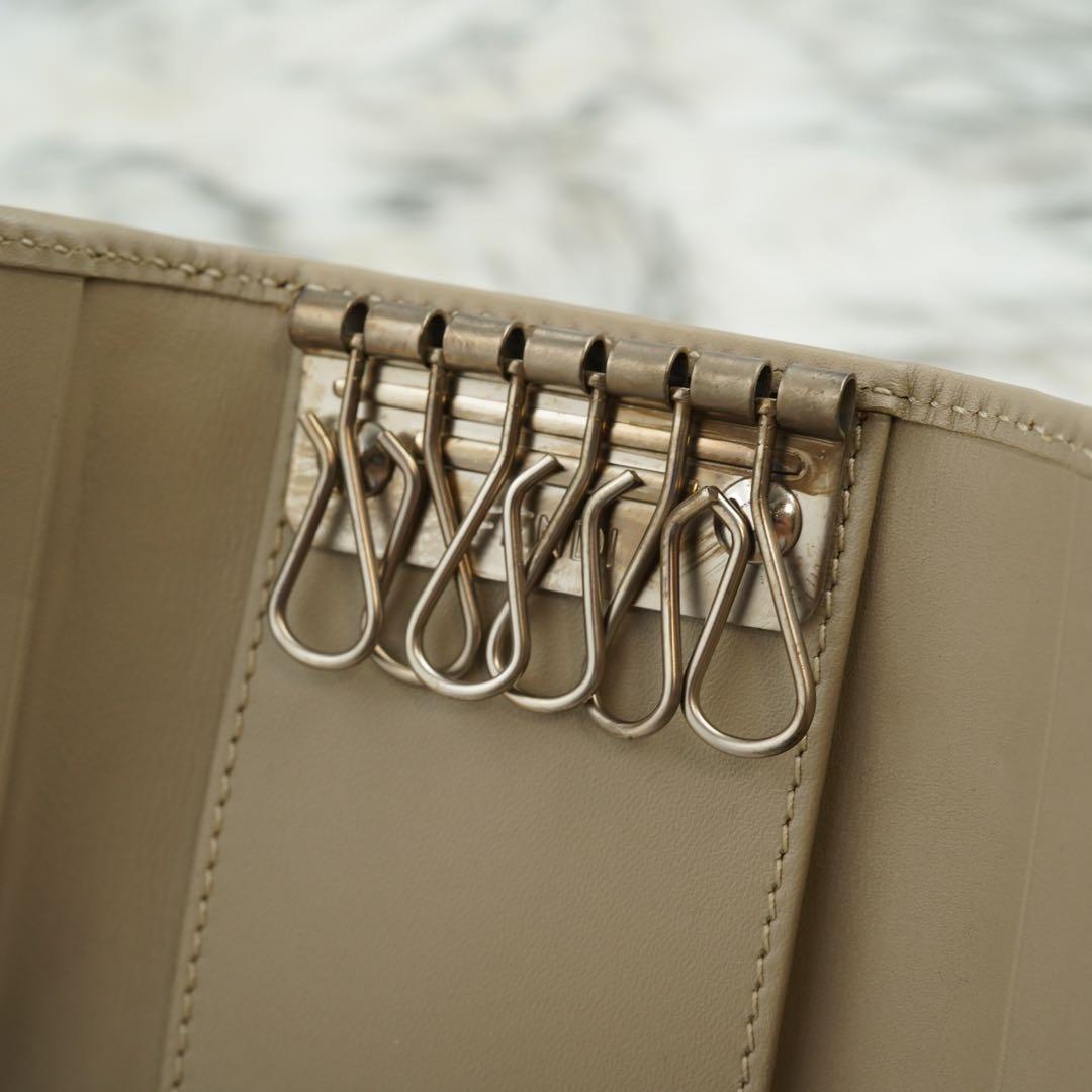 未使用品　箱付き　FENDI フェンディ　キーケース　ズッカ柄　ズッキーノ