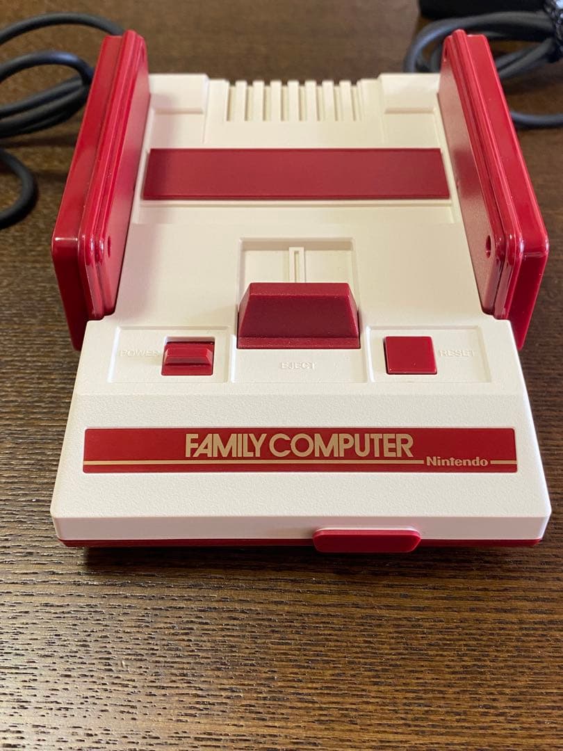 Nintendo ニンテンドークラシックミニ ファミリーコンピュータ 美品