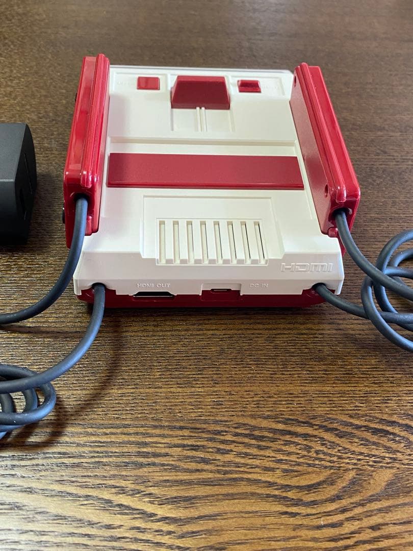 Nintendo ニンテンドークラシックミニ ファミリーコンピュータ 美品