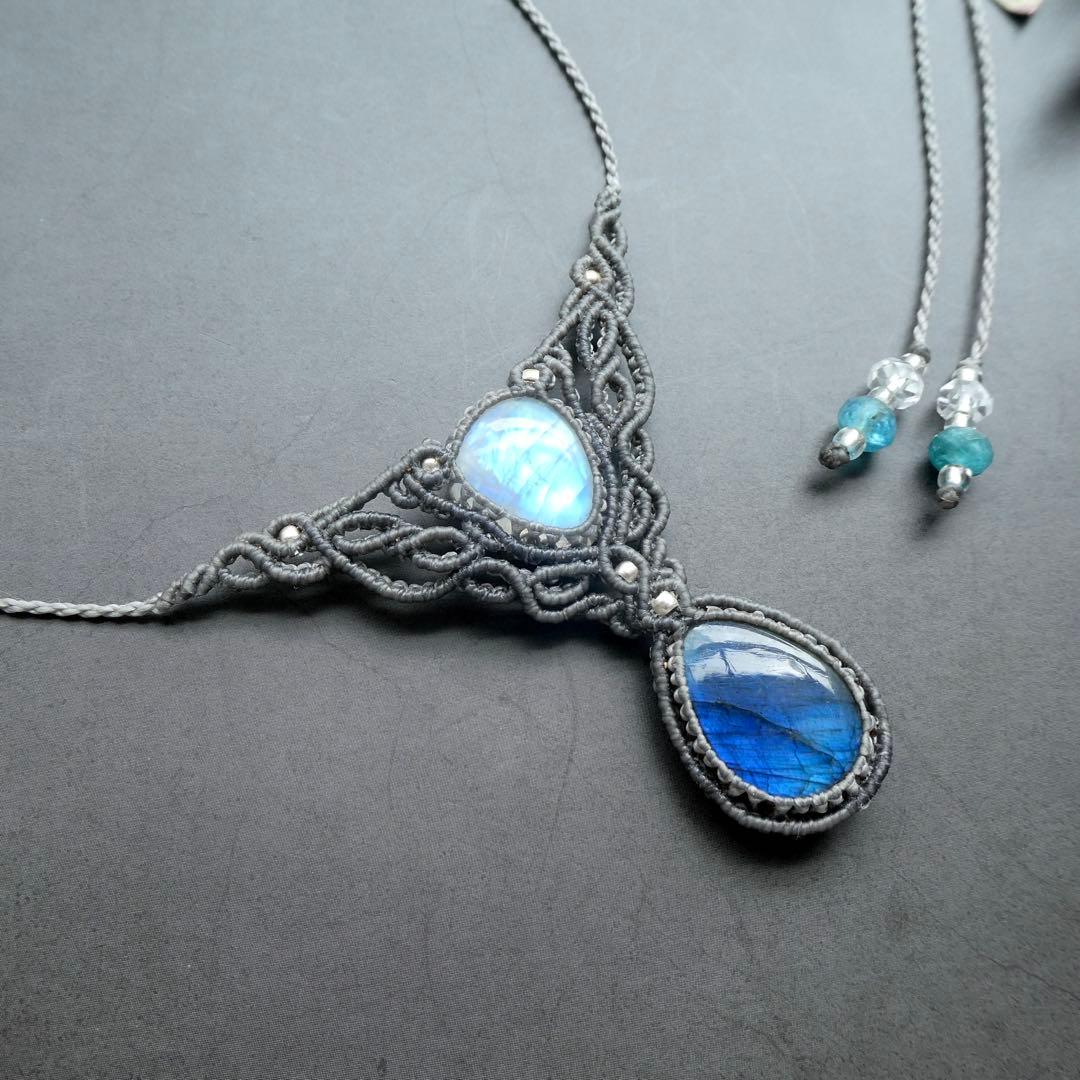 ラブラドライト・ムーンストーンのマクラメネックレス