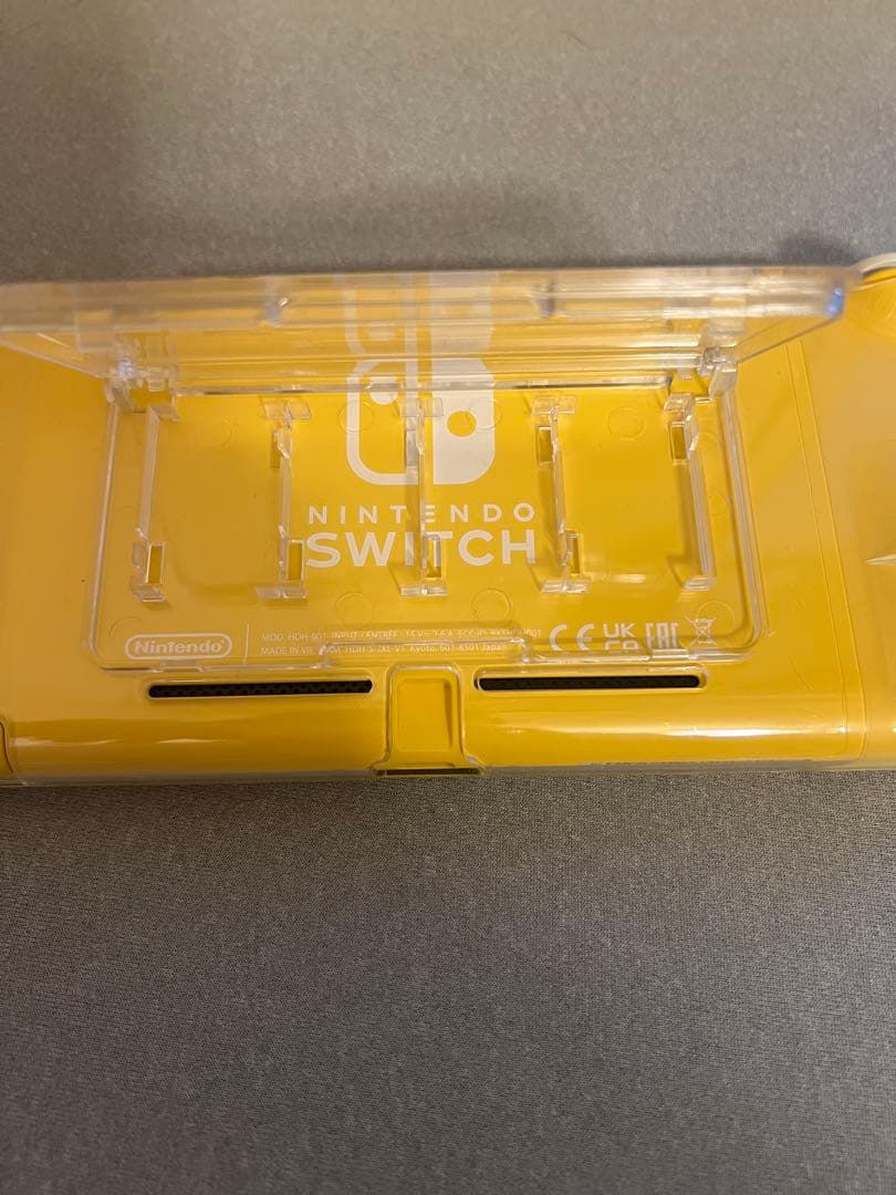 さ*む様 Nintendo Switch Lite Yellow スイッチライト