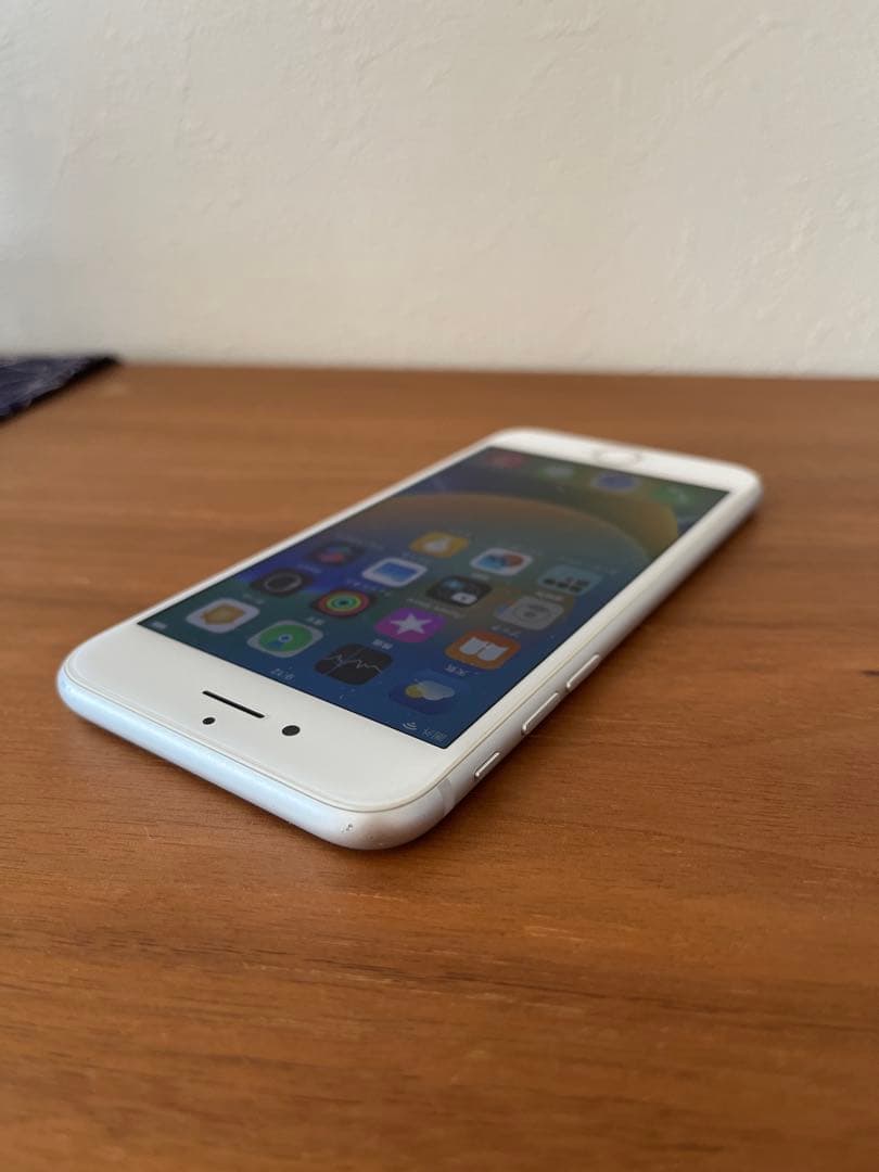 スマートフォン本体 Apple iPhone8 64 GB