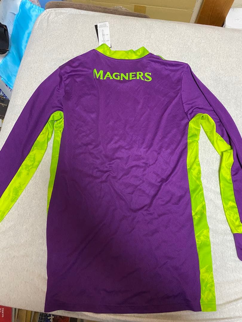 アディダス セルティック GK ユニフォーム