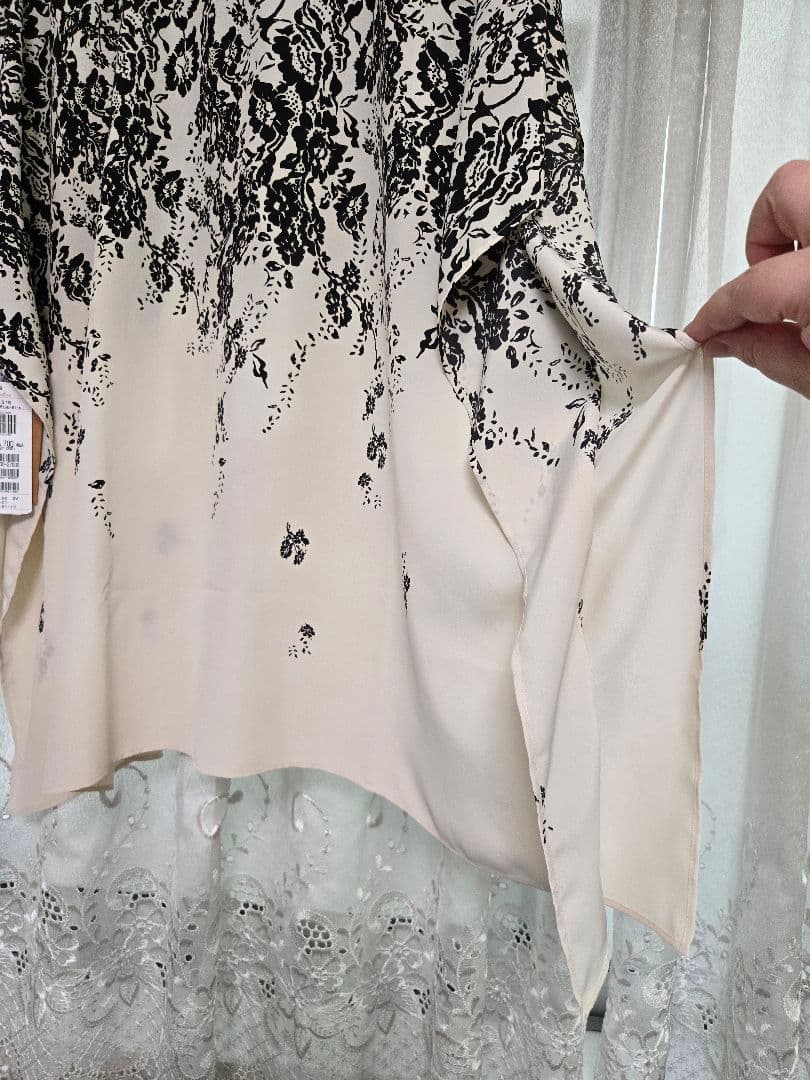 花柄　半袖　チュニック　13号+　LL