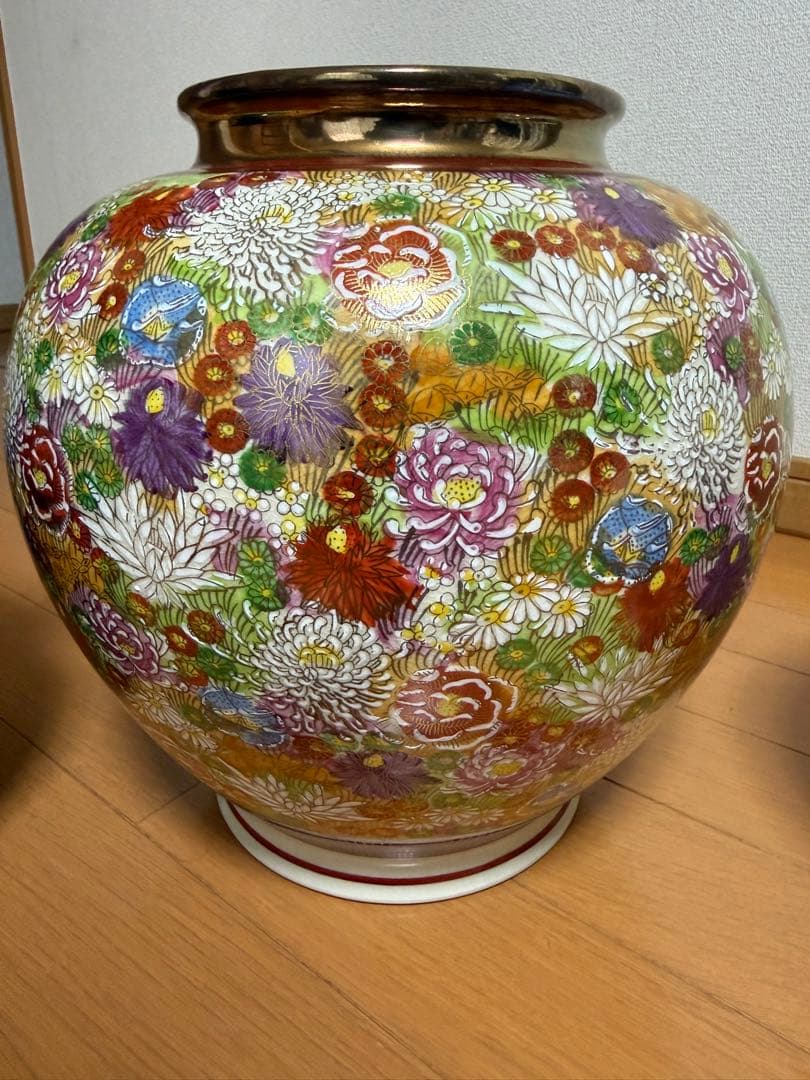 田中の九谷焼 花瓶 多色花柄 陶器製