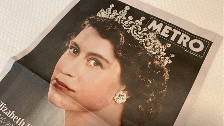 エリザベス女王の崩御を伝える英国メトロ紙号外号