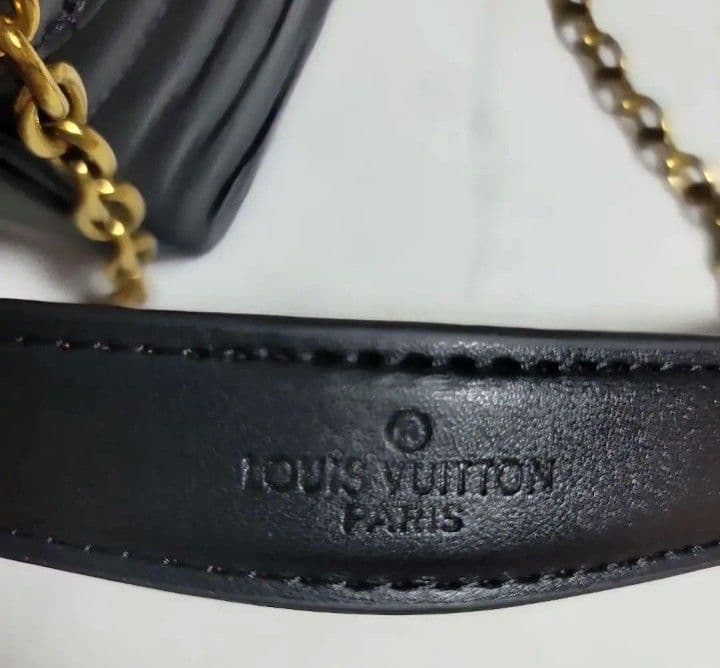 Louis Vuitton ルイヴィトン チェーン ショルダーバッグ【黒】