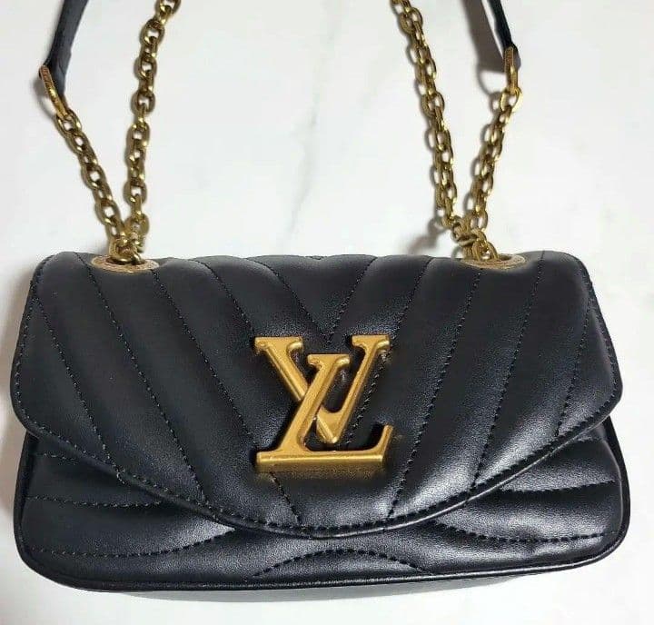 Louis Vuitton ルイヴィトン チェーン ショルダーバッグ【黒】