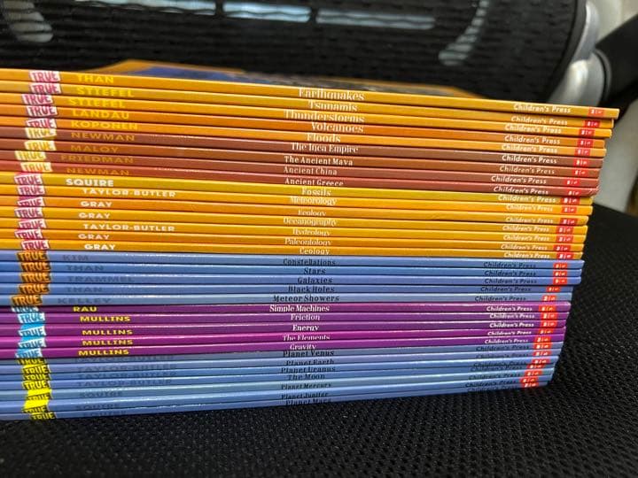 洋書　A true book シリーズ　33冊