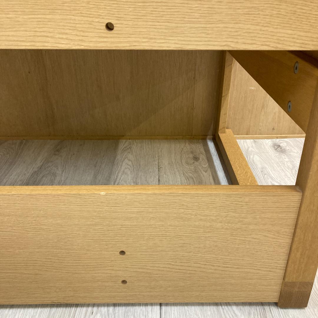 【カリモク】ベネッセ　学習机　デスク　高さ調整