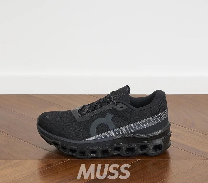 on Cloudmonster2 ×クラウドモンスター ブラック 25cm