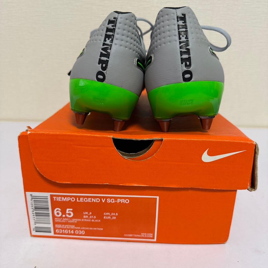 ナイキ　ティエンポ　24.5㎝　超美品