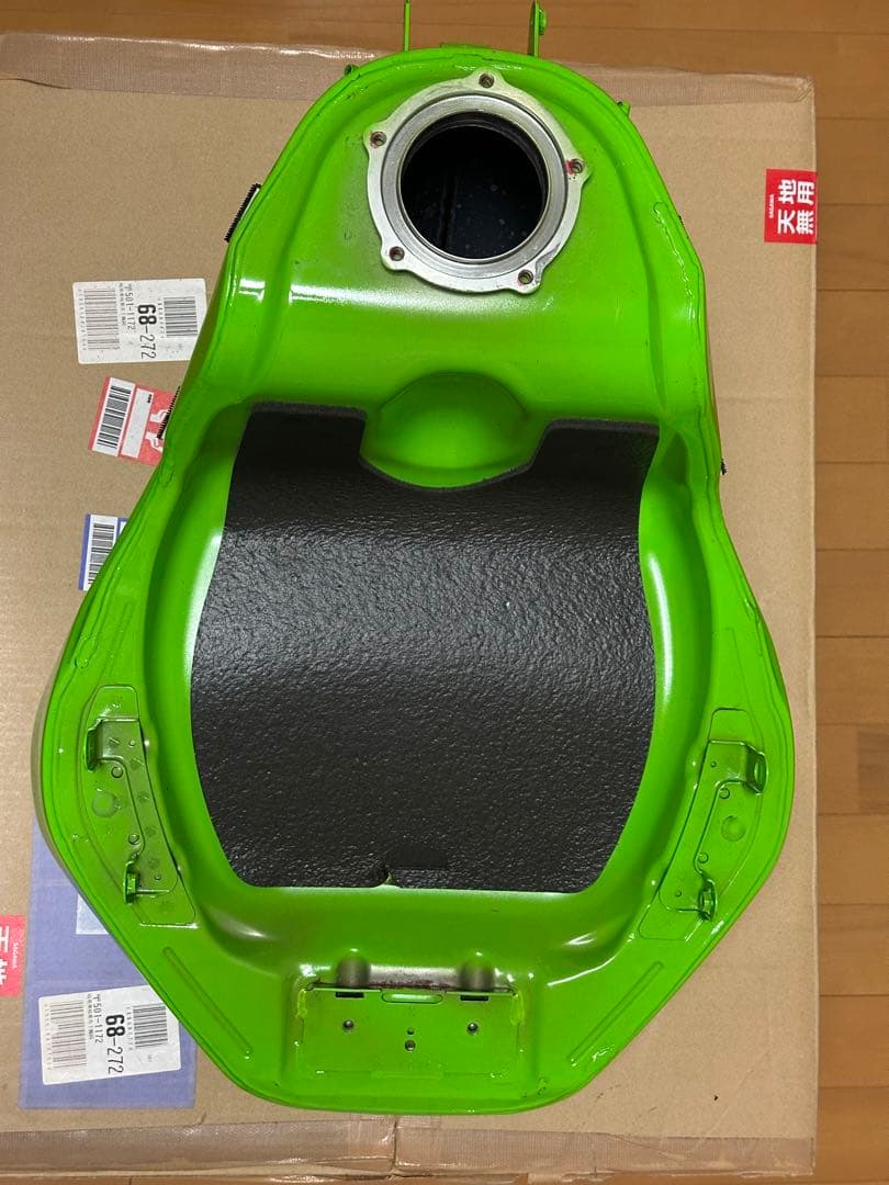 ZX6R 2019年 G型 KRT タンク