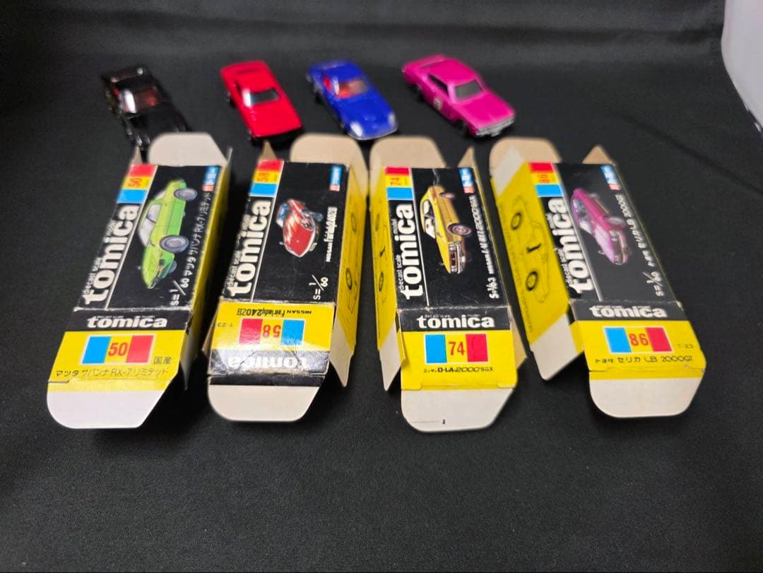 トミカ 喝徒飛競走車 貴重