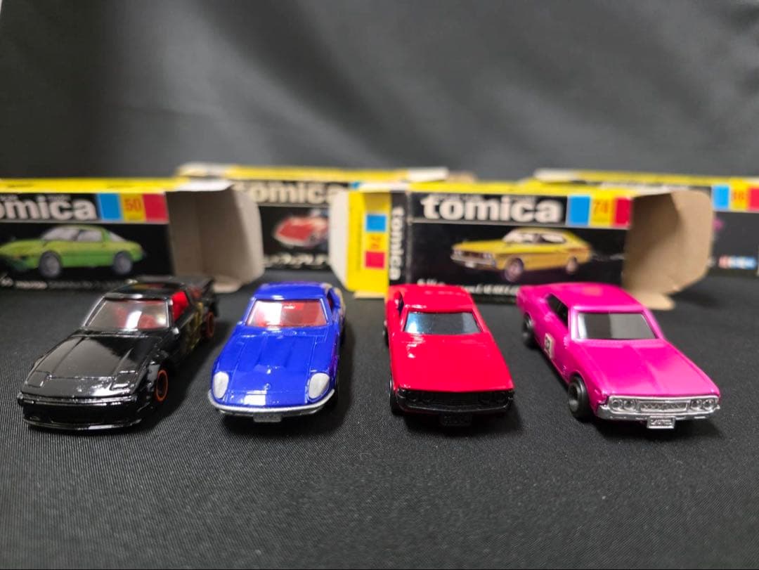 トミカ 喝徒飛競走車 貴重