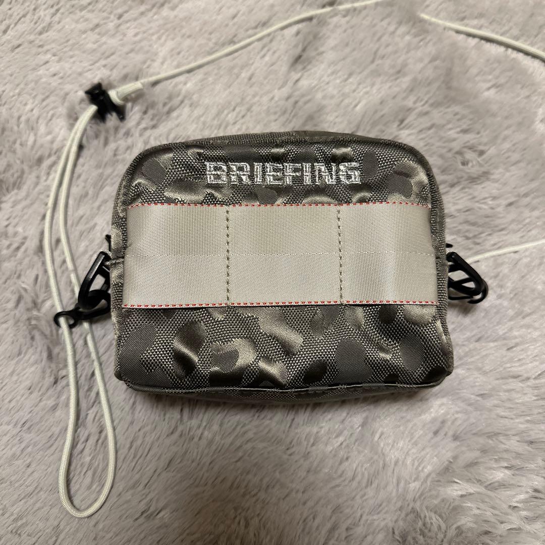 ゆう　　　　完売品　BRIEFING カモフラージュ ポーチ