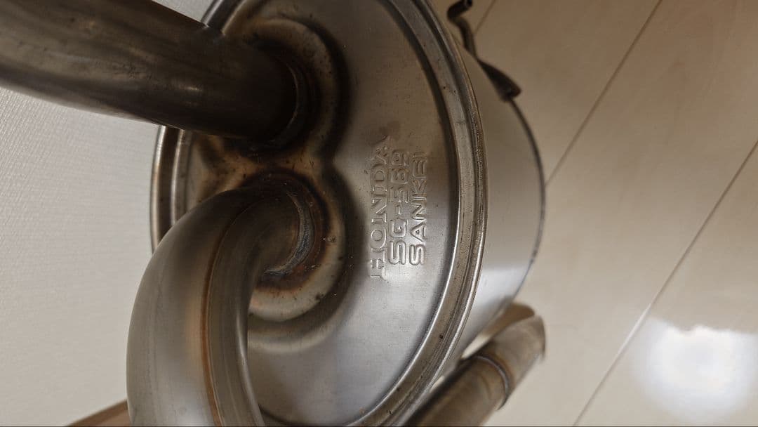 ステンレス製円筒形マフラー本体