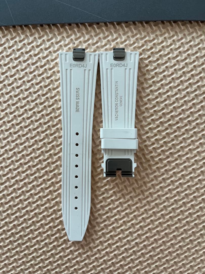 ヴァシュロンコンスタンタン オーヴァーシーズ ラバーベルト