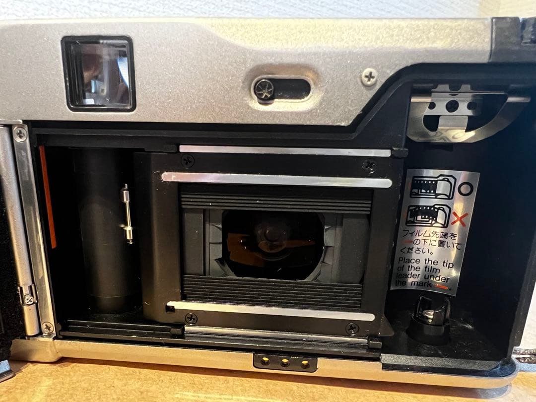 CONTAX TVS 中古 純正レンズキャップ、フード、プロテクター付き　箱なし