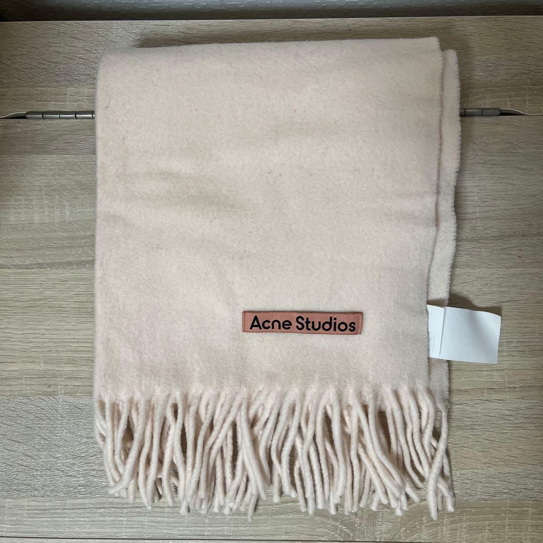 Acne Studios ピンク マフラー