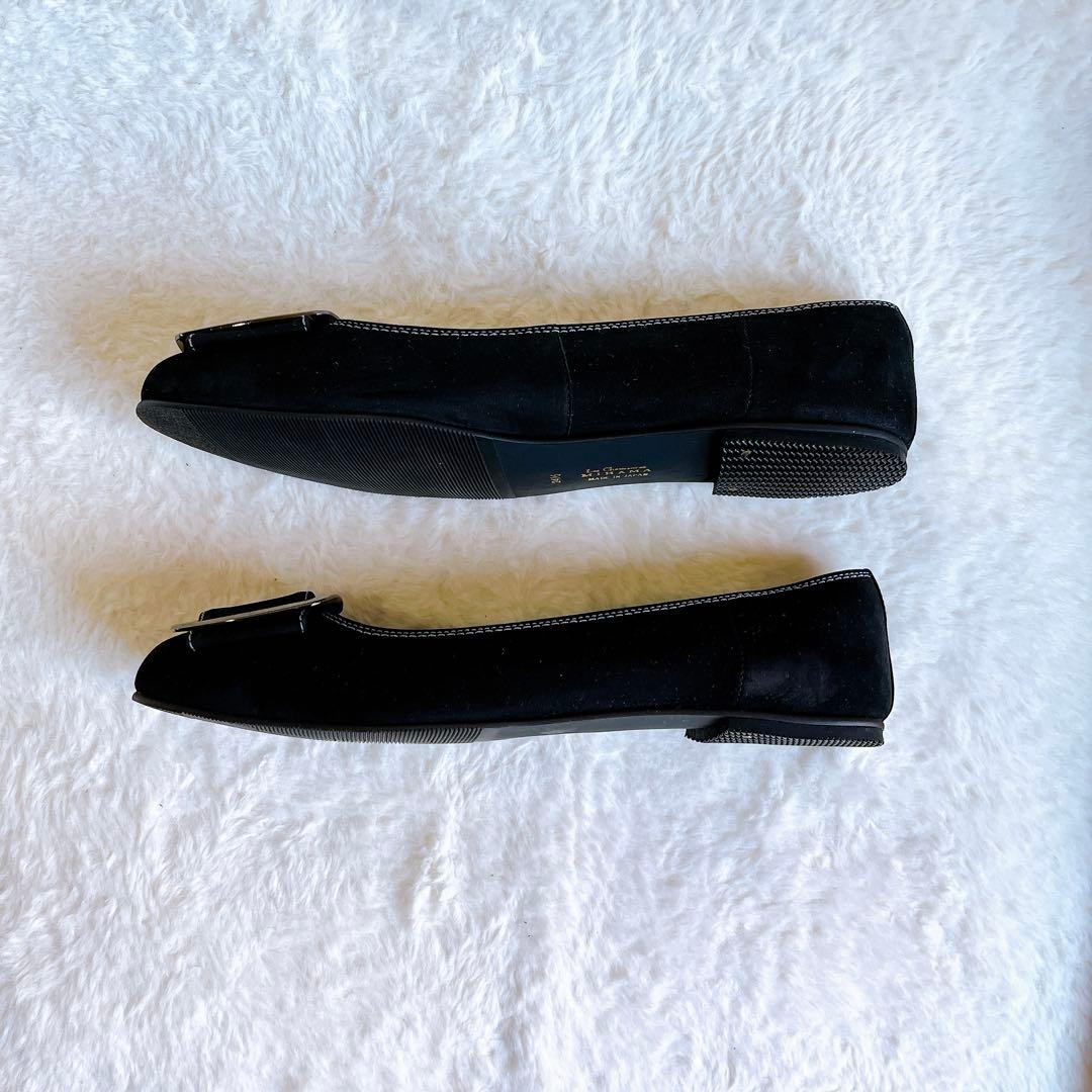 【美品】ミハマMIHAMA スエードブラック フラットシューズ　バックル