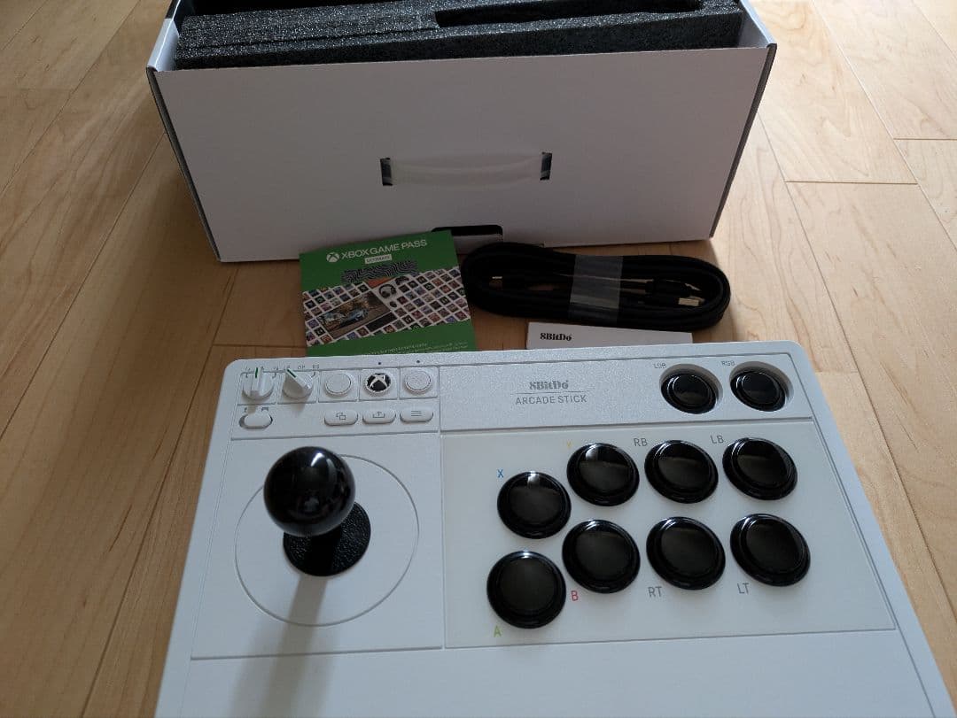 送料込 アケコン 8Bitdo Arcade Stick PC/Xbox