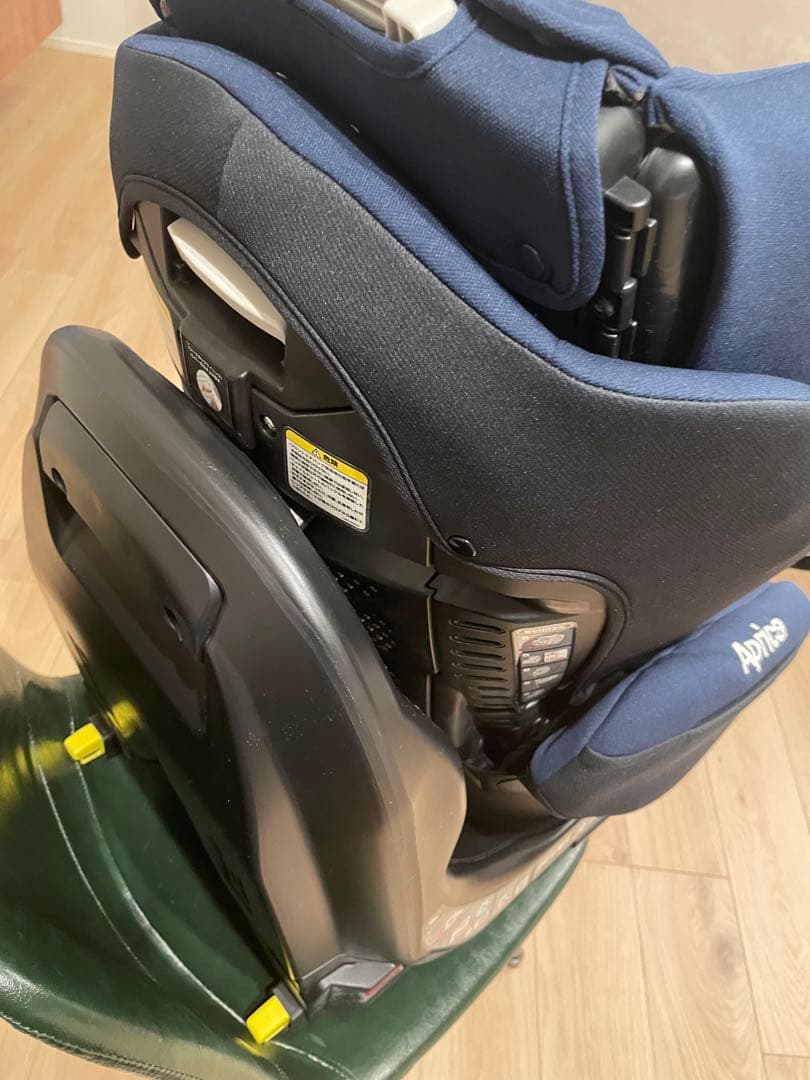 Apricaディアターンプラス　ISOFIX チャイルドシート