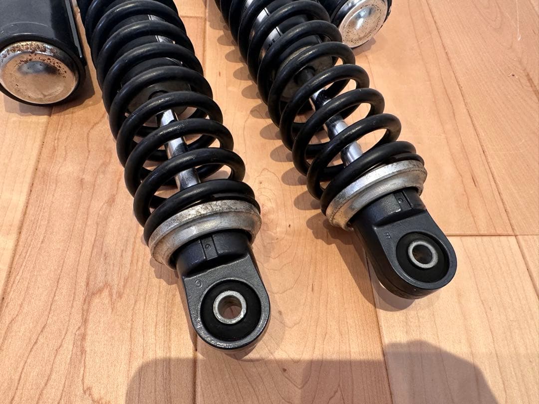 【ともぞ〜】　ゼファー1100 純正　リアサスペンション　リアショック