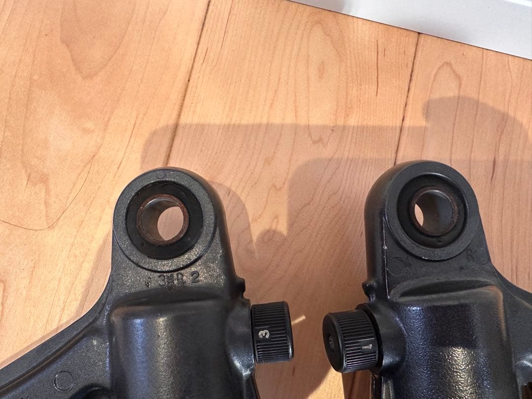 【ともぞ〜】　ゼファー1100 純正　リアサスペンション　リアショック