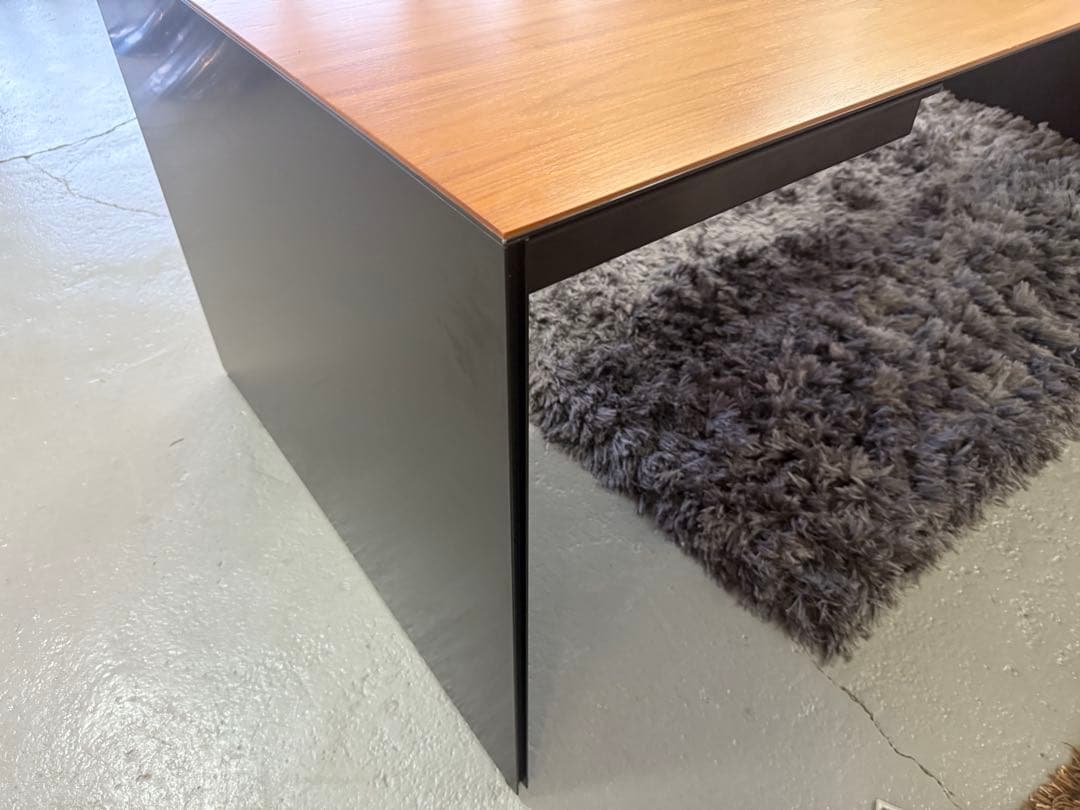 カッシーナ　デスク　w220cm