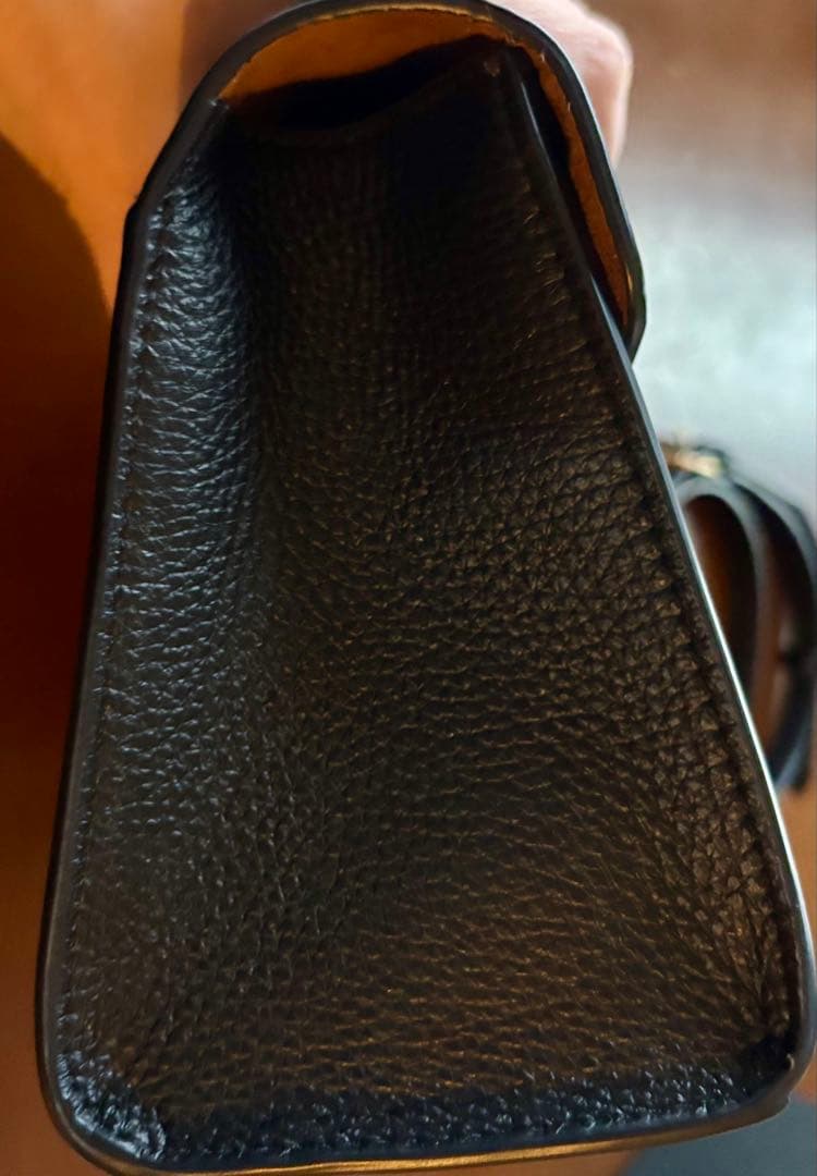 美品　コーチ　ペッパーサッチェル　ショルダーバッグ　2way シグネチャー