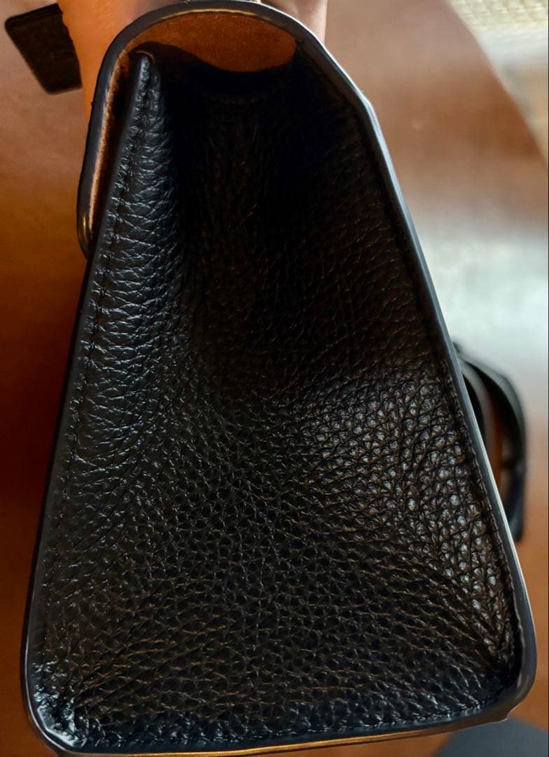 美品　コーチ　ペッパーサッチェル　ショルダーバッグ　2way シグネチャー