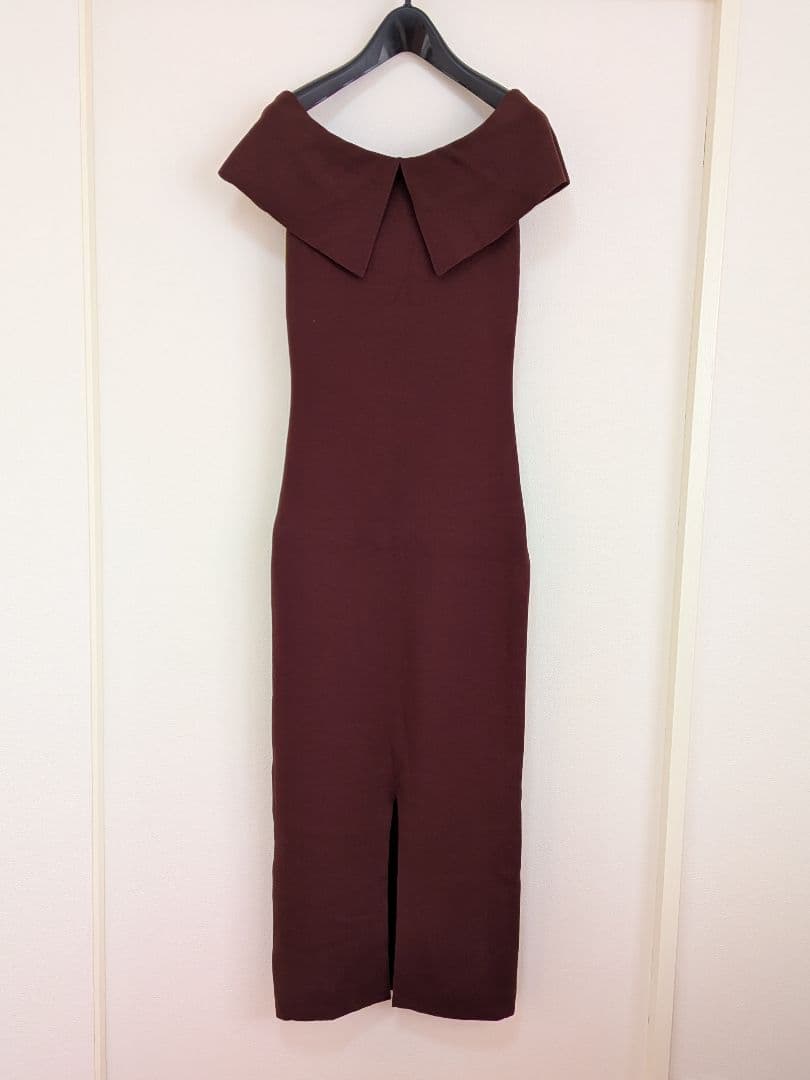 anuansアニュアンス ムーンネックニットワンピース　タイト オフショル