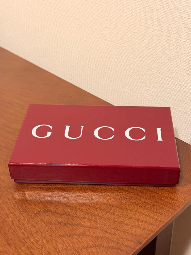 値下げ中　新品未使用 GUCCI キーポーチ CGエンブレム 深い赤