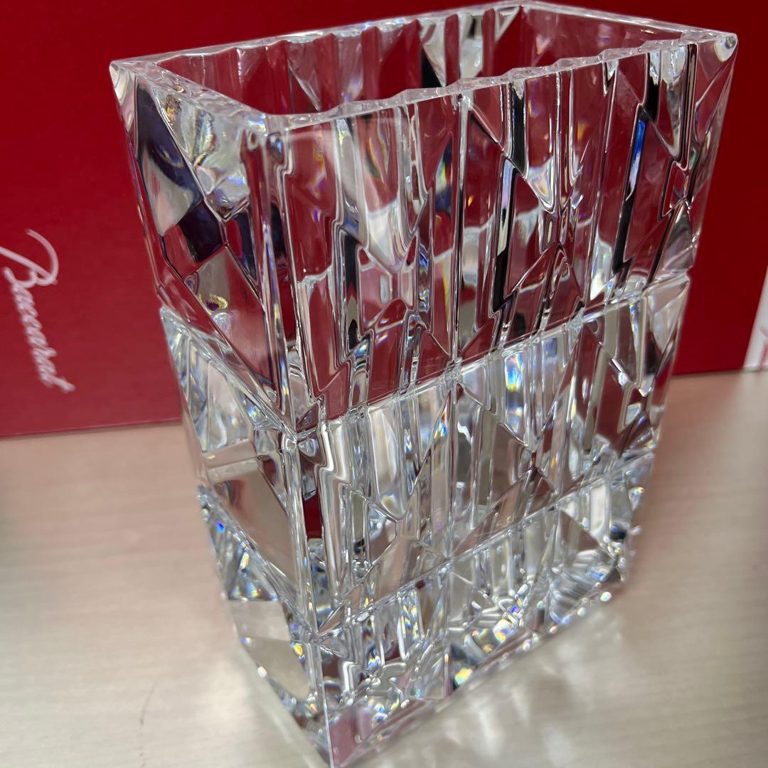 バカラ　ルクソール　ベース　スクウェア　花瓶　新品