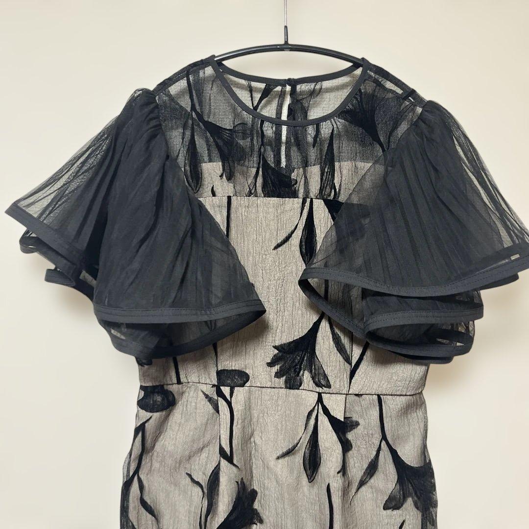 Circurar sleeve flower dress LE’RUREリルアー