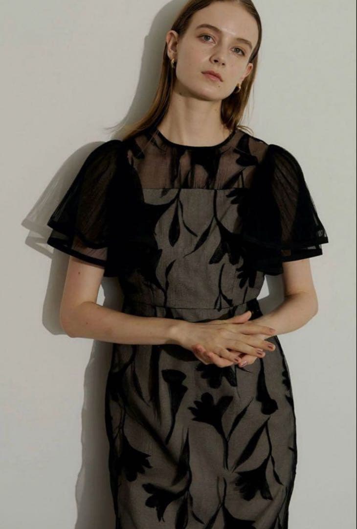 Circurar sleeve flower dress LE’RUREリルアー