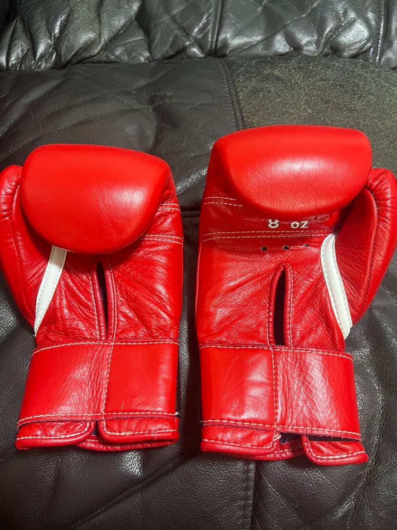 Winning ボクシンググローブ 8 oz レッド