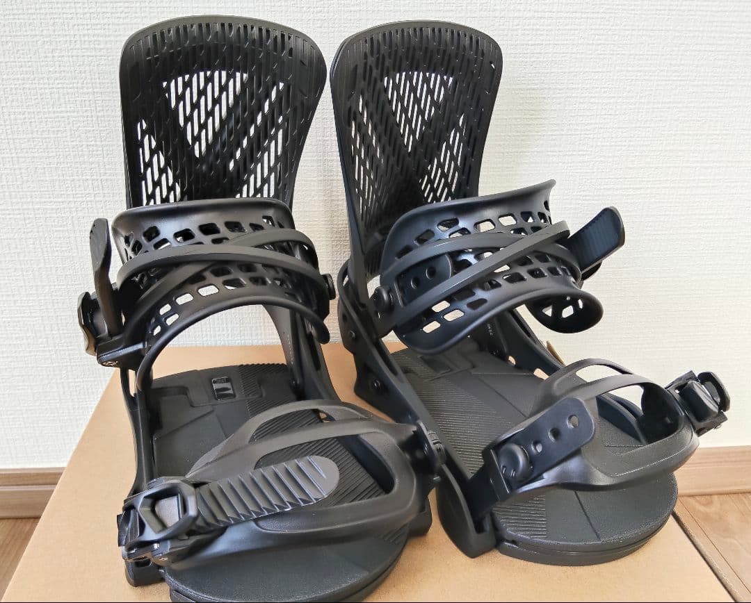 25/26 BURTON ビンディング GENESIS Re:Flex Mサイズ