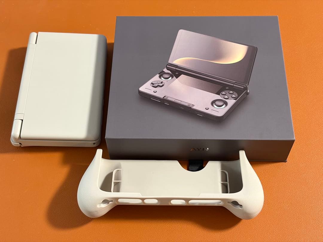 Ayn Thor Pro 12＋256GB レインボー