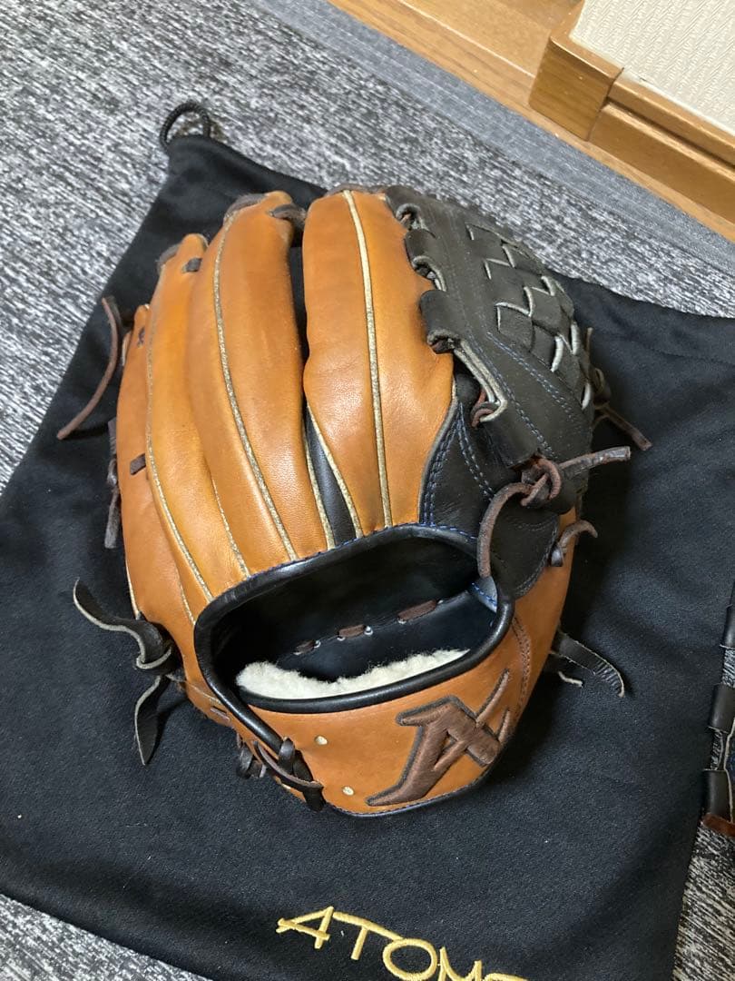 ATOM 軟式野球グローブ （内野手用）