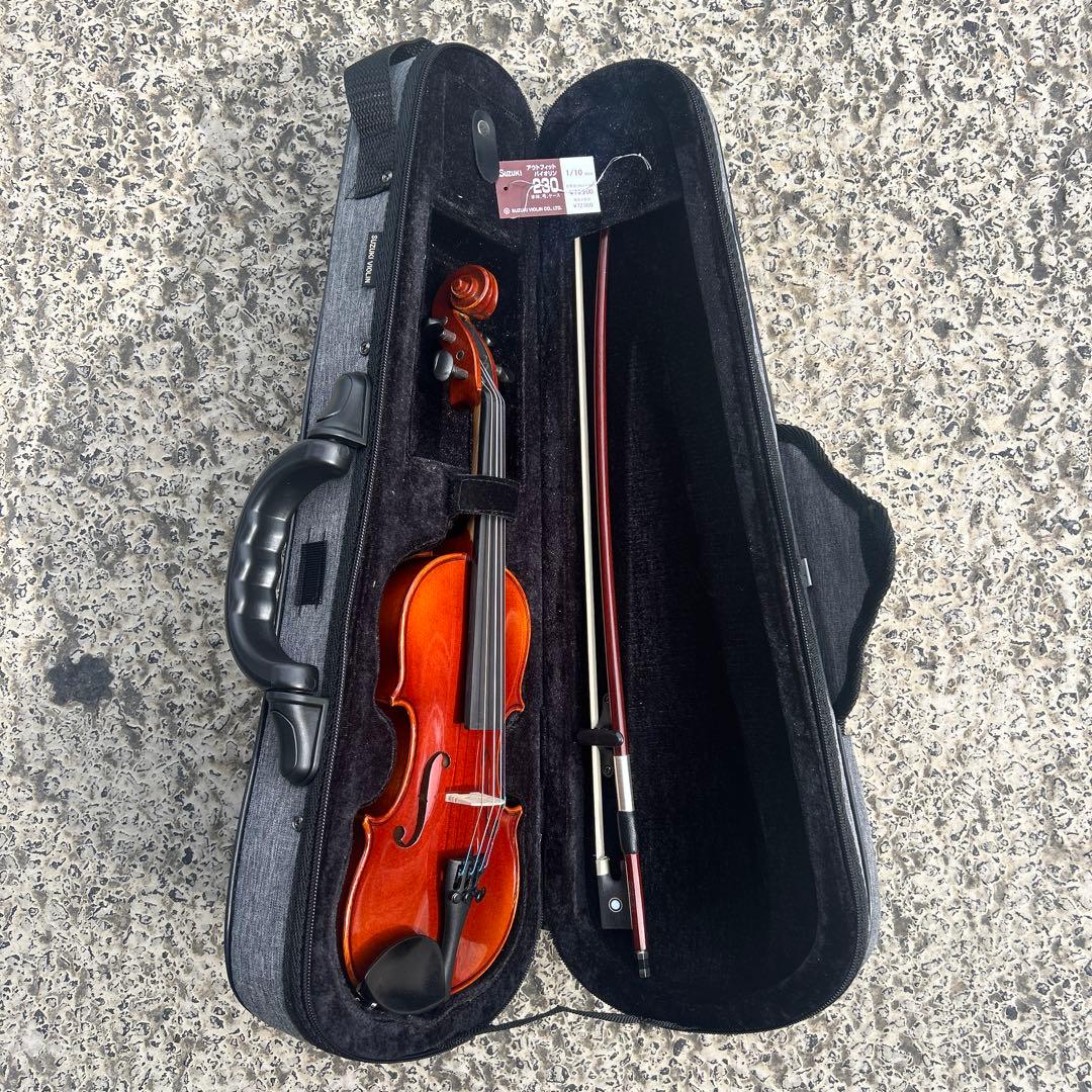 S uzuki アウトフィット　バイオリン小人用1/10size